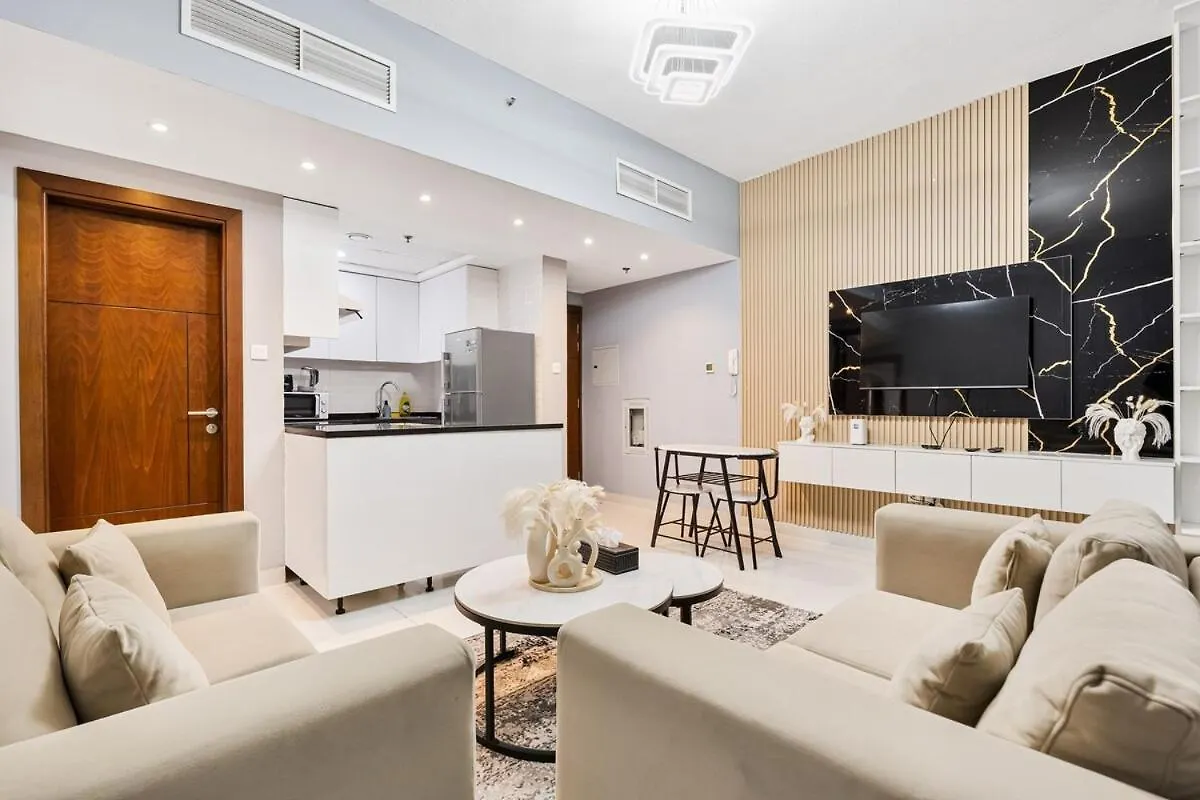 1Br Apt With Gym Access And Rooftop Pool Dubai United Arab Emirates