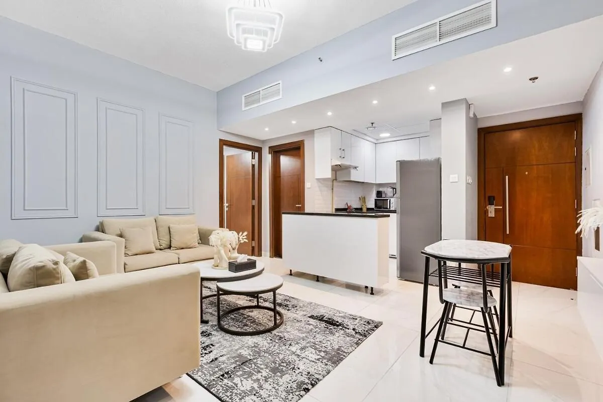 1Br Apt With Gym Access And Rooftop Pool Dubai