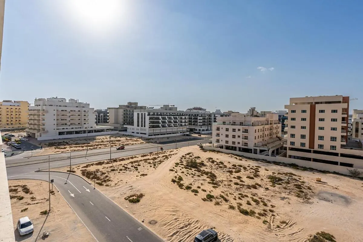 1Br Apt With Gym Access And Rooftop Pool Dubai United Arab Emirates